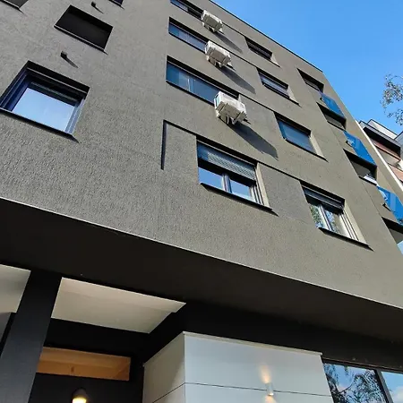 Filinhome Gunduliceva 5 Novi Sad