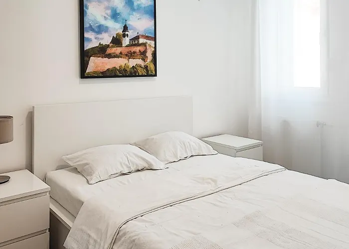 Filinhome Gunduliceva 5 * Нови-Сад